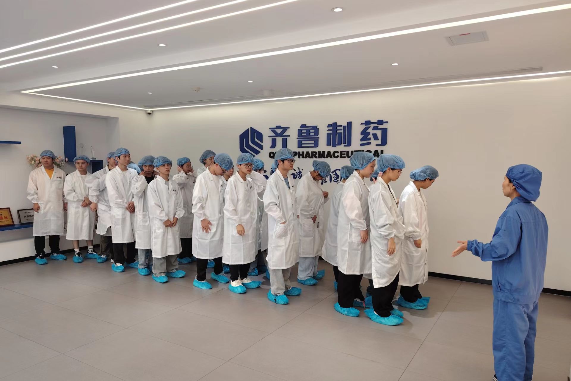 1761904531483557.jpg 1761904531483557.jpg