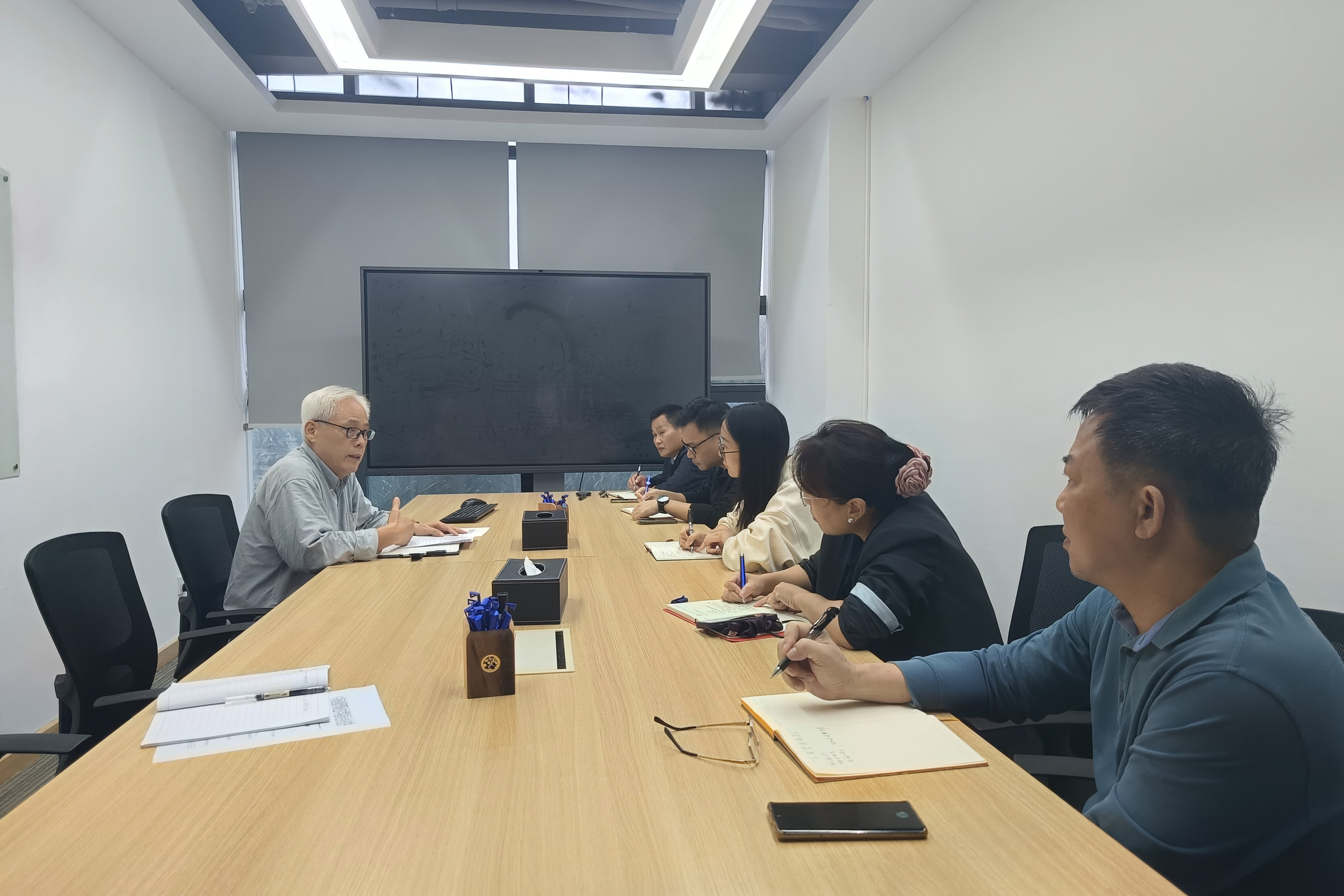 1762216239945017.jpg 1762216239945017.jpg