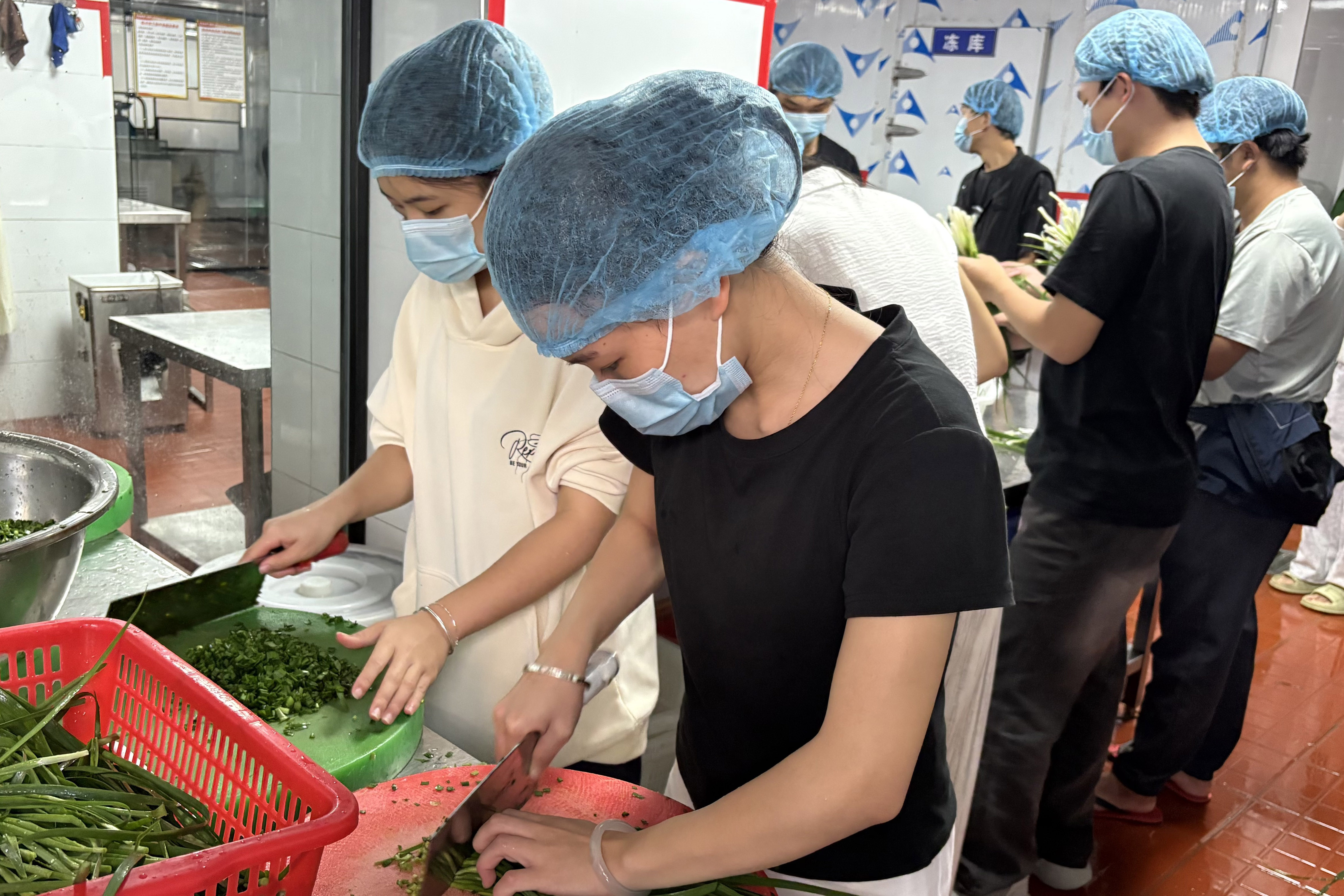 1766483080931072.jpg 1766483080931072.jpg