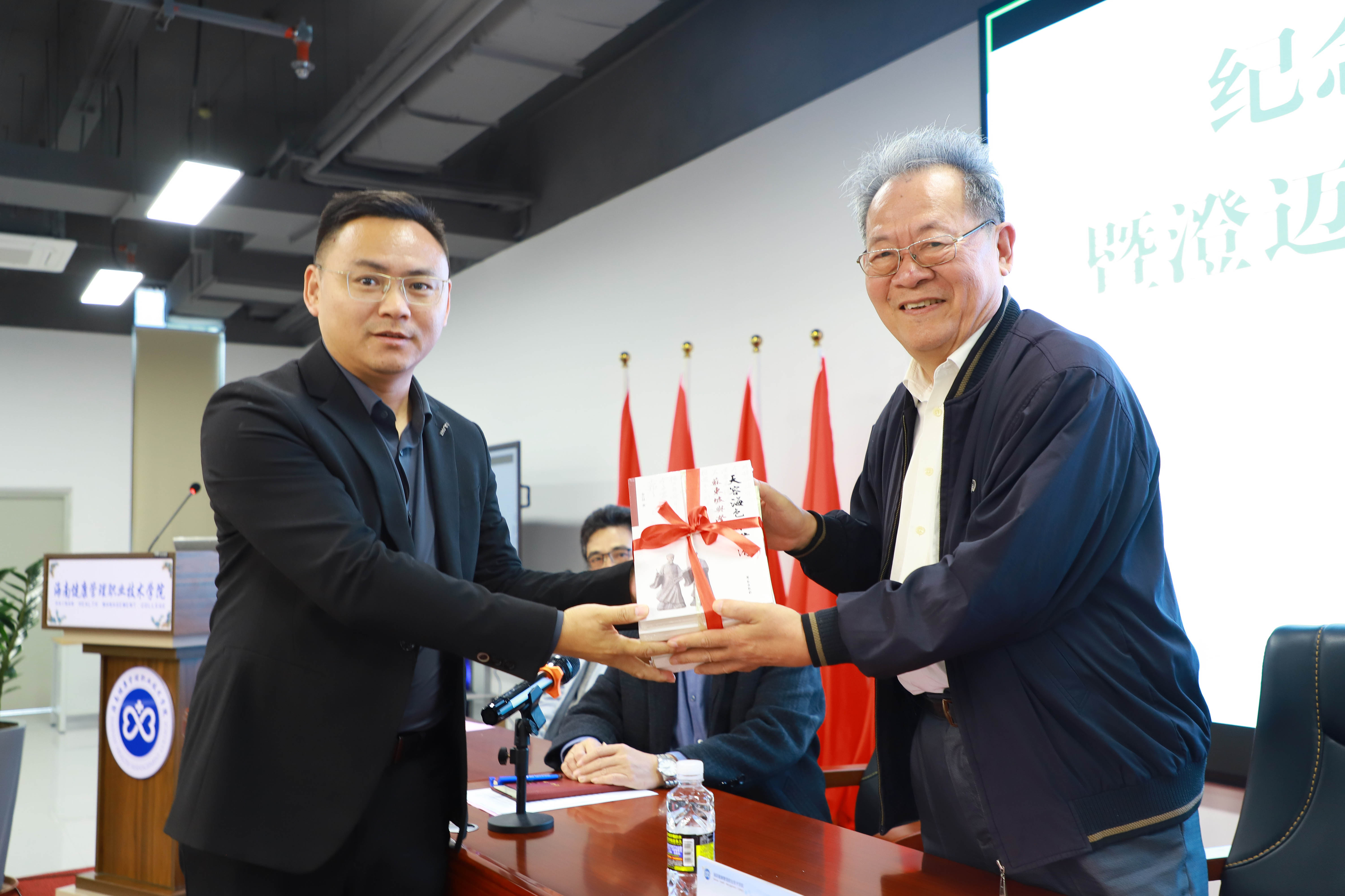 1767855095783523.jpg 1767855095783523.jpg