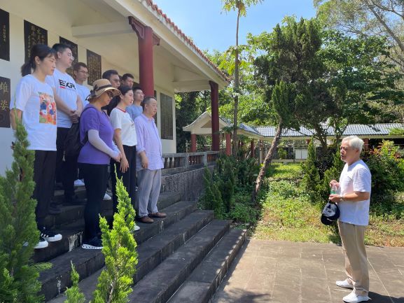 公共部党总支开展5月份主题党日活动